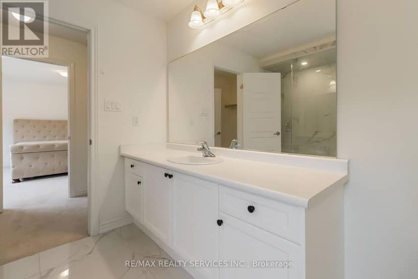 49 Dennis Avenue — photo 16 of 32