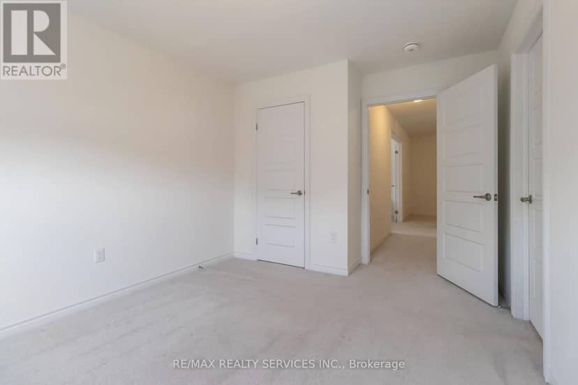 49 Dennis Avenue — photo 19 of 32