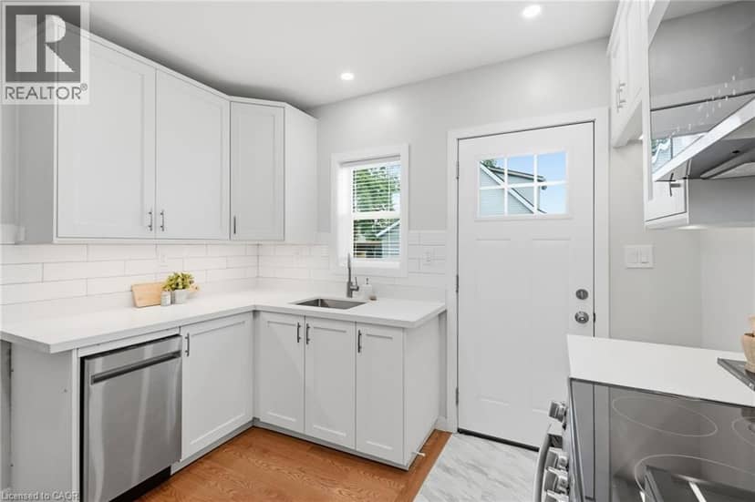 410 BEACH Boulevard, Hamilton, photo 2