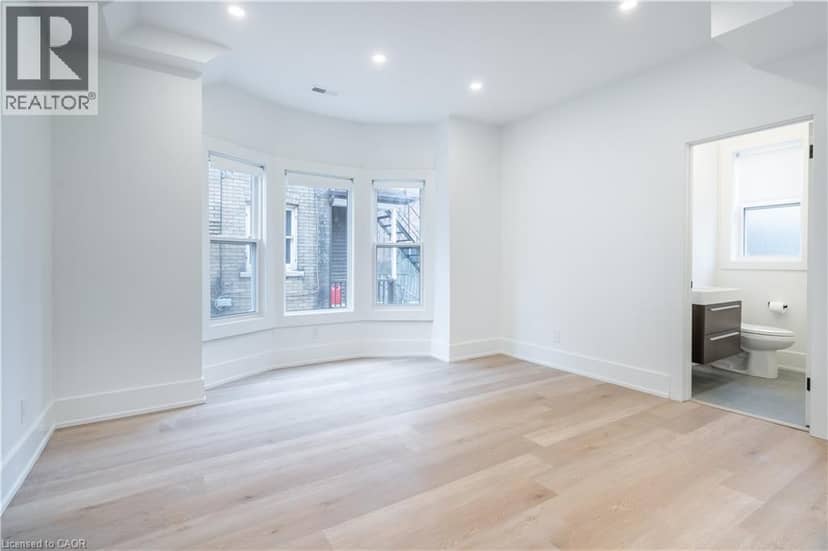 204 BALSAM Avenue S — photo 12 of 40