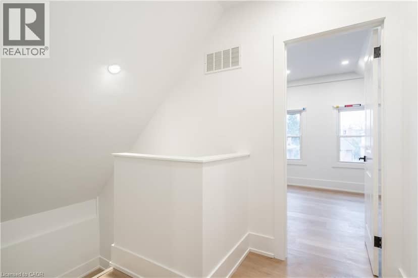 204 BALSAM Avenue S — photo 30 of 40