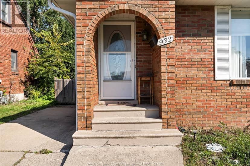 932 Reedmere Road — photo 4 of 32
