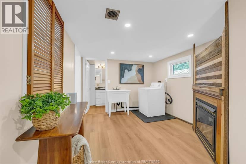 1057 Oak AVENUE — photo 14 of 40