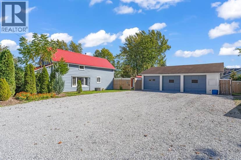 1057 Oak AVENUE — photo 3 of 40