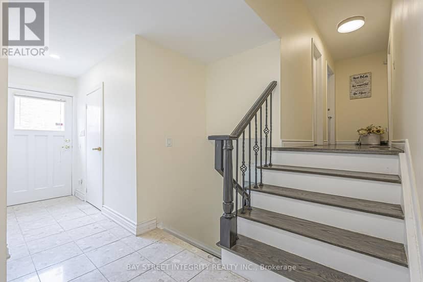 33 Deerford Road — photo 28 of 40