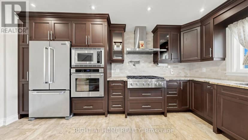 44 Robertson Close — photo 15 of 40