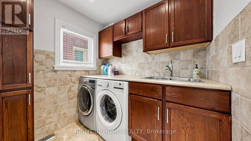 44 Robertson Close — photo 20 of 40