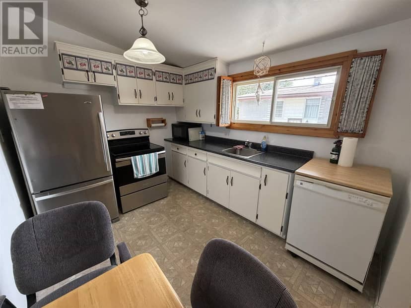 96A Axmith AVE, Elliot Lake, photo 7