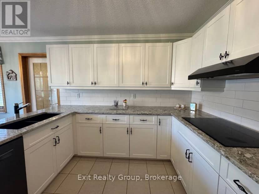 17 Bridlewood Lane — photo 18 of 40