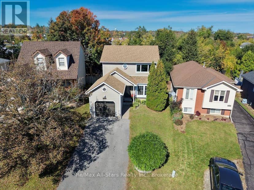 1118 Huntington Circle, Peterborough, photo 2