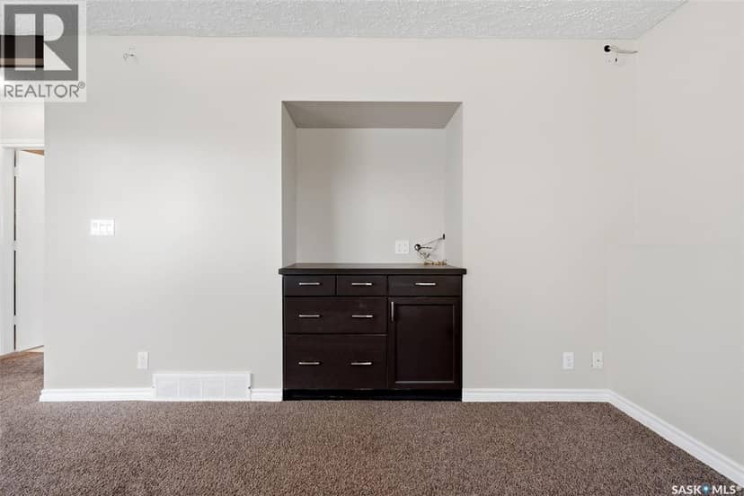 3361 Wascana STREET — photo 24 of 40