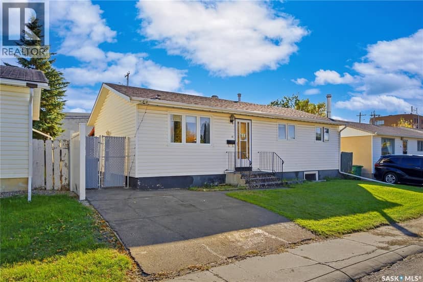 98 Ramsay COURT, Saskatoon, photo 2