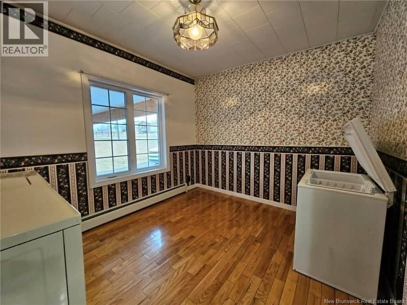 184 Main Street — photo 24 of 40