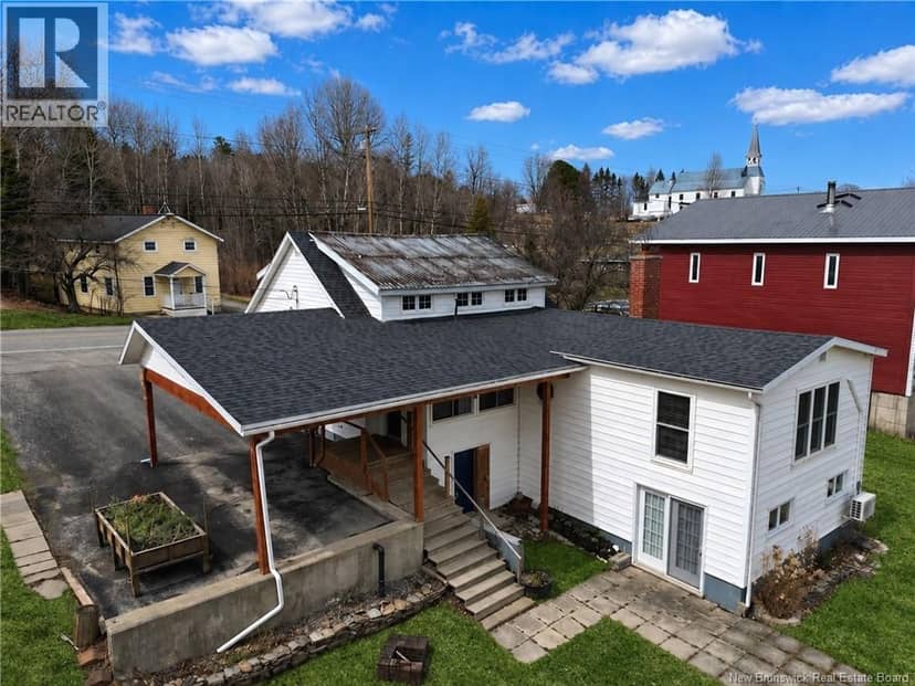 184 Main Street, Plaster Rock, photo 3
