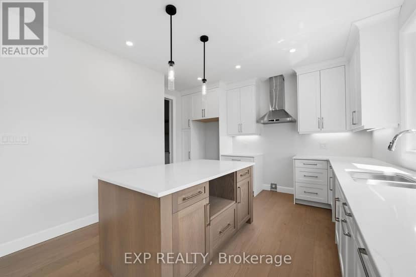 253 John Street — photo 18 of 40