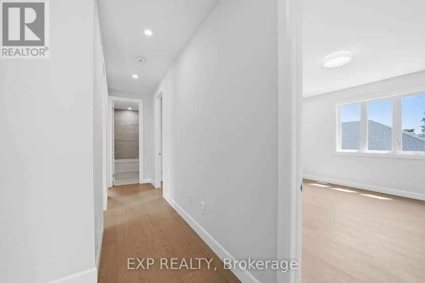 253 John Street — photo 20 of 40