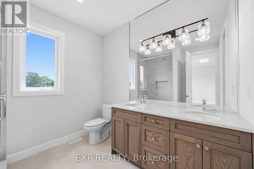 253 John Street — photo 23 of 40