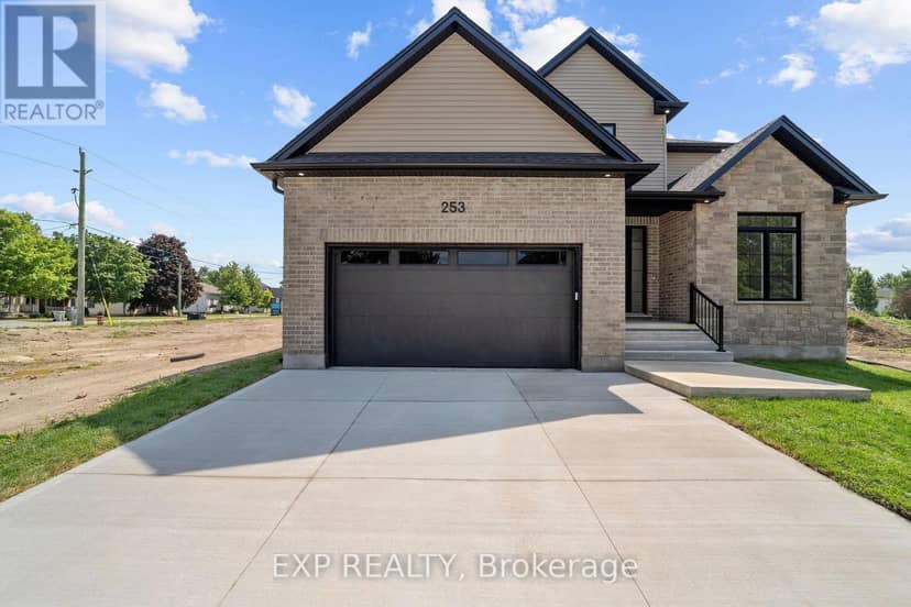 253 John Street — photo 39 of 40