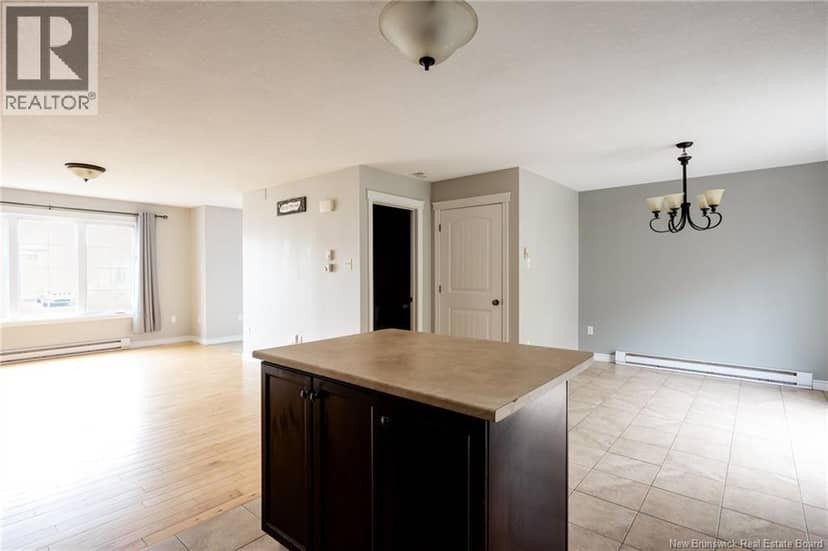 39 Senese Street — photo 6 of 34