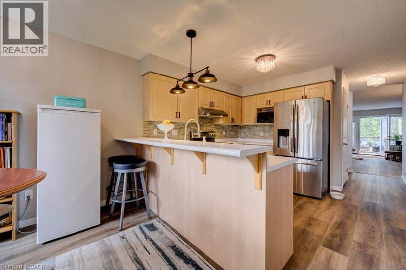 50 HOWE Drive Unit# 19A — photo 8 of 37
