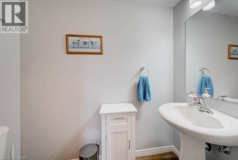 50 HOWE Drive Unit# 19A — photo 14 of 37