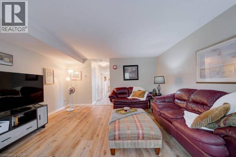 50 HOWE Drive Unit# 19A — photo 18 of 37