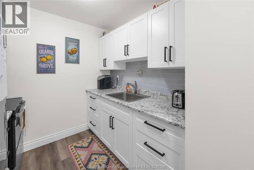 150 Park AVENUE East Unit# 312, Chatham, photo 3