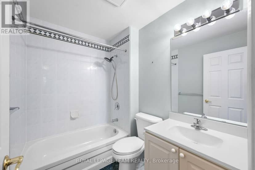 285 Pinhey Point Road — photo 38 of 40