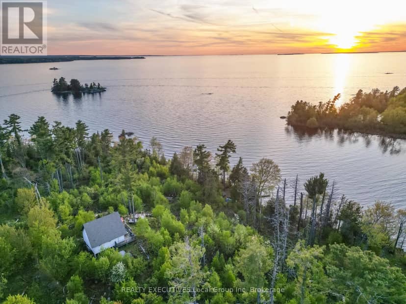 Lot 5 Grand Trunk Island, Callander