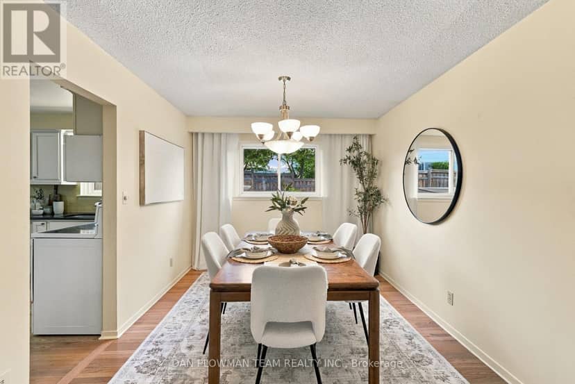 51 Rosalynne Avenue — photo 9 of 40