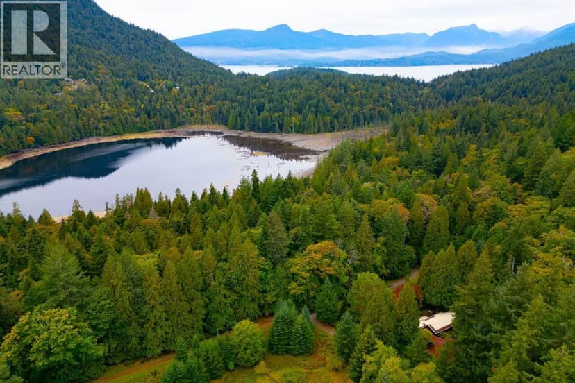 608 MAGEE ROAD, Bowen Island