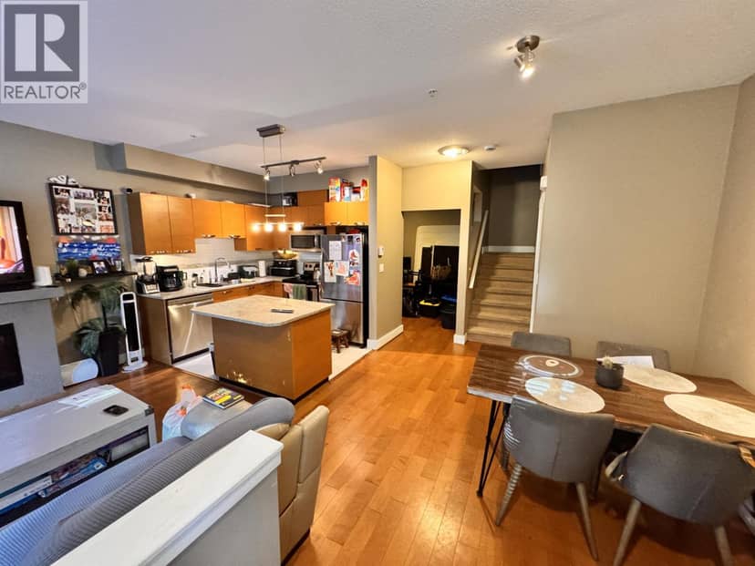 102 7488 BYRNEPARK WALK, Burnaby, photo 3