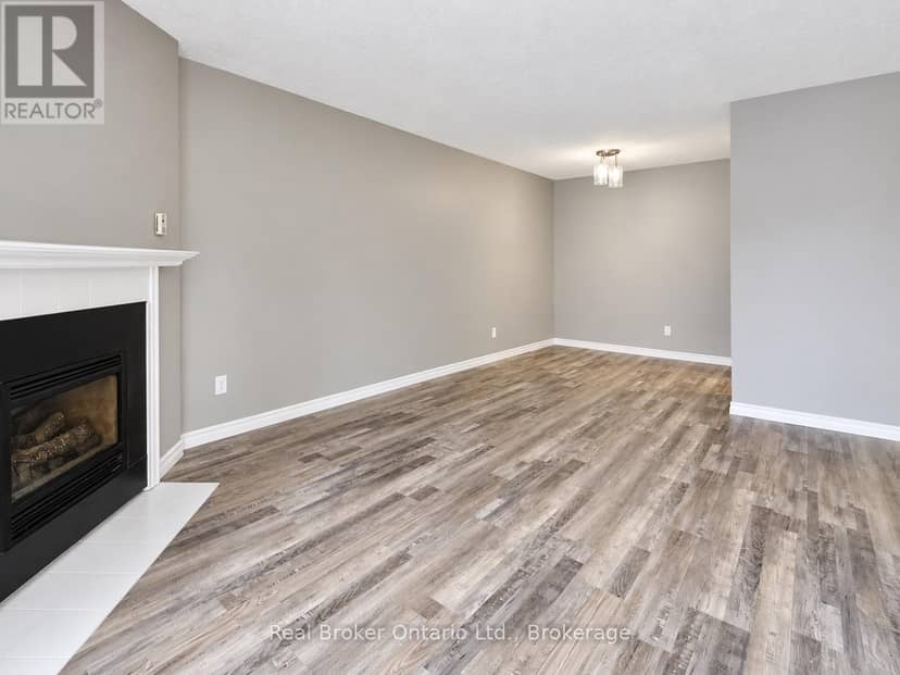 101 - 725 Deveron Crescent, London South, photo 3