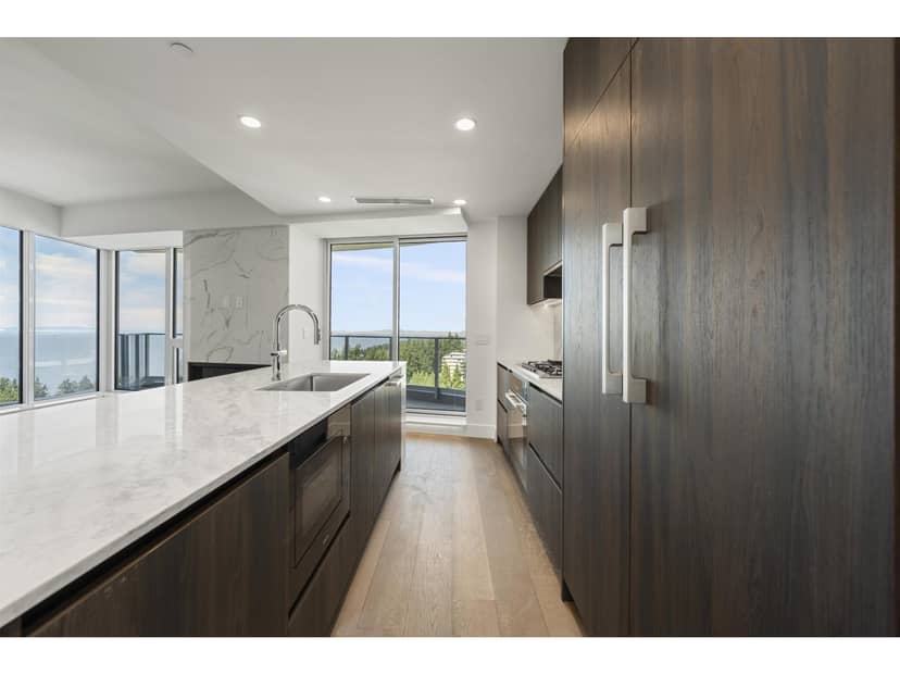1401 1475 FOSTER STREET, White Rock, photo 2
