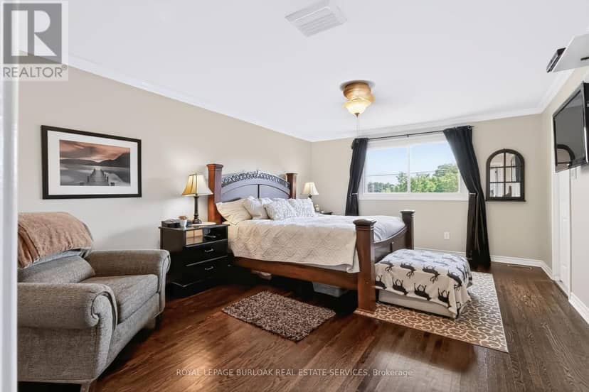 4248 Dunvegan Road — photo 18 of 40