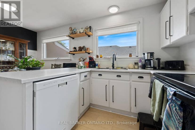 23 Homewood Avenue — photo 9 of 31