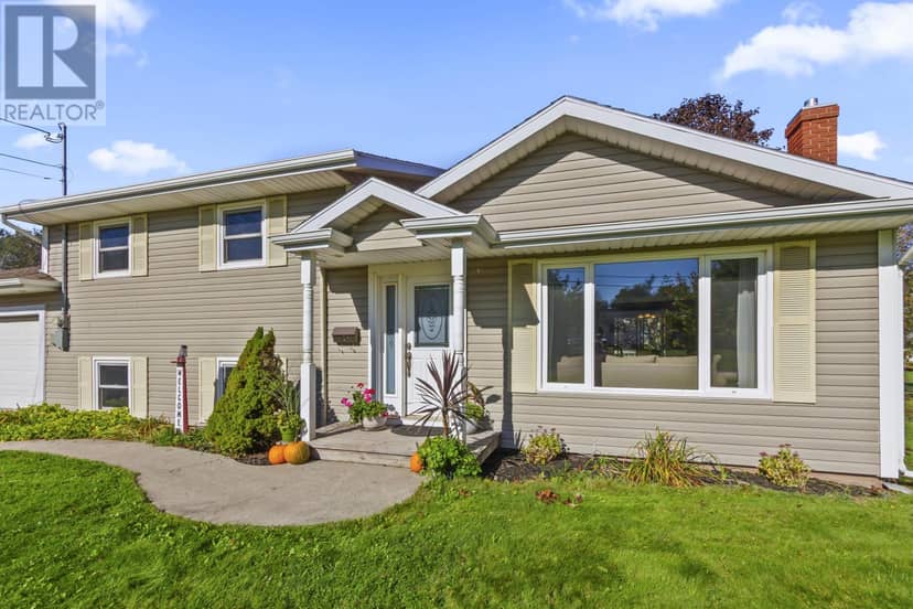 11 Holland Drive, Stratford, photo 2