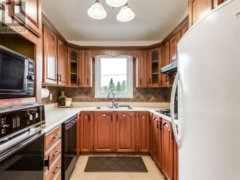 16 Demorest, Greater Sudbury, photo 8