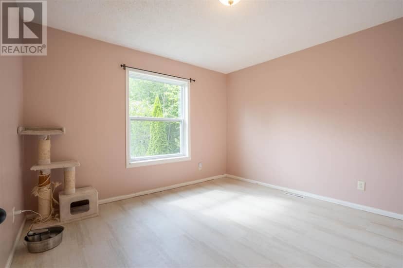 634 Lakeshore DR — photo 24 of 40