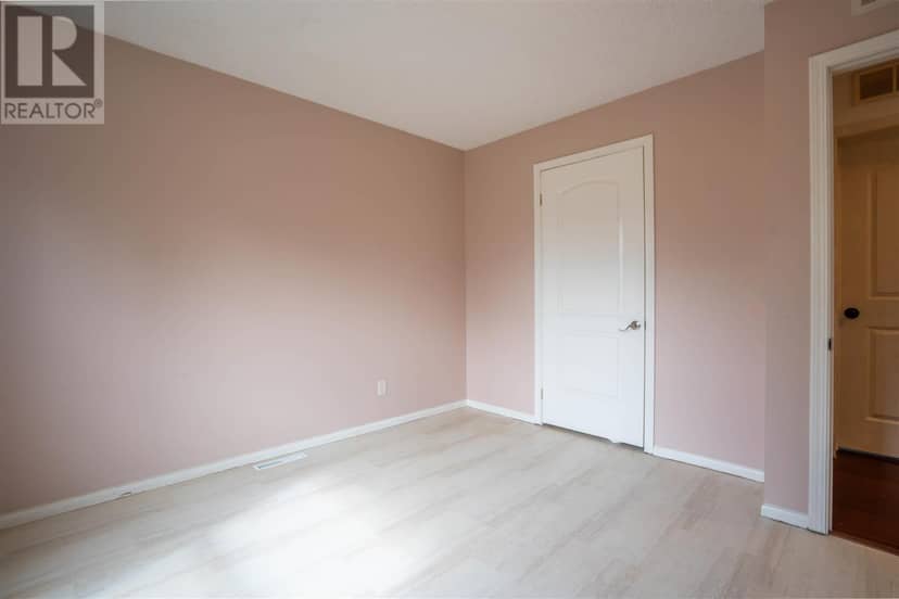 634 Lakeshore DR — photo 25 of 40