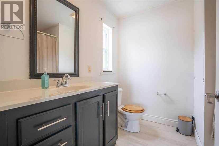 634 Lakeshore DR — photo 22 of 40