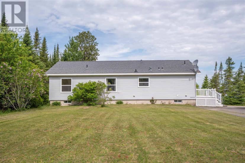 634 Lakeshore DR — photo 35 of 40