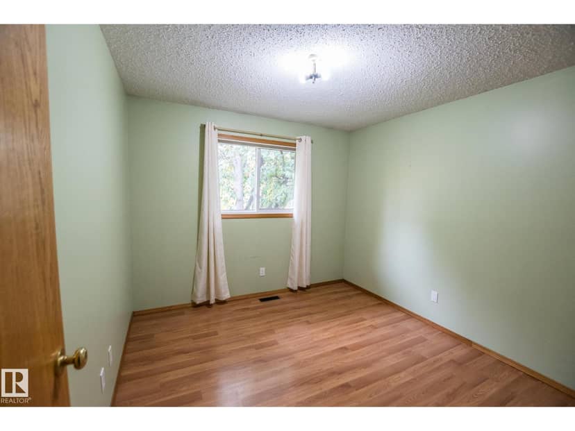 4524 41A ST — photo 15 of 32