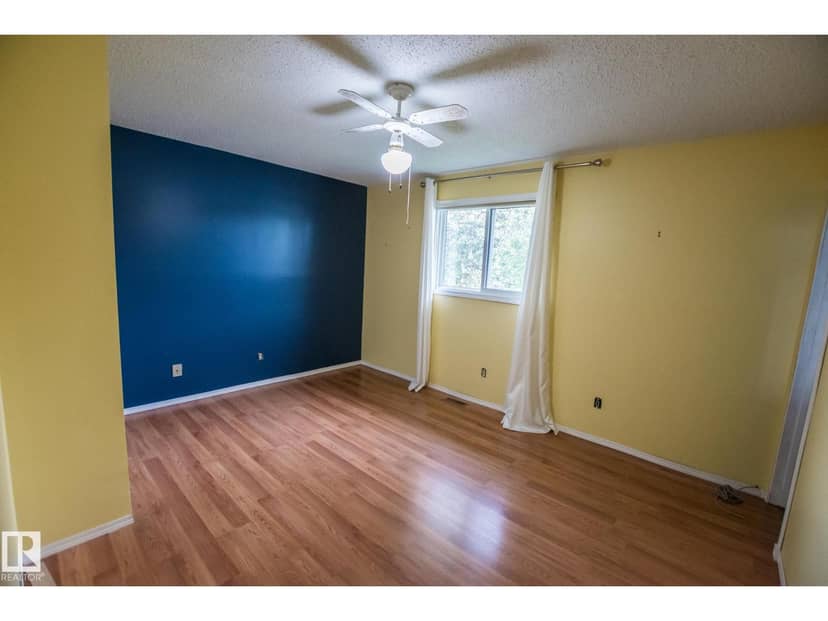 4524 41A ST — photo 9 of 32