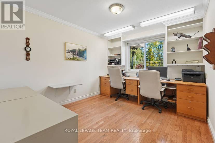 5050 Mowatview Court — photo 27 of 40