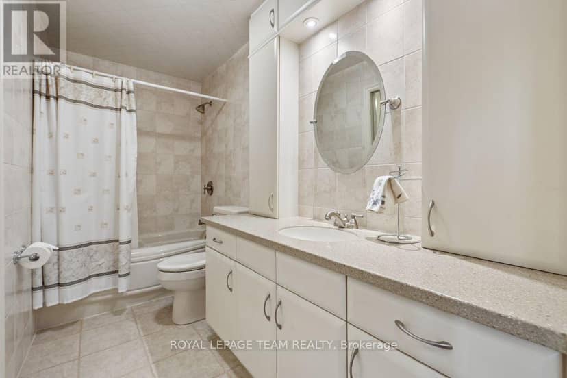 5050 Mowatview Court — photo 28 of 40