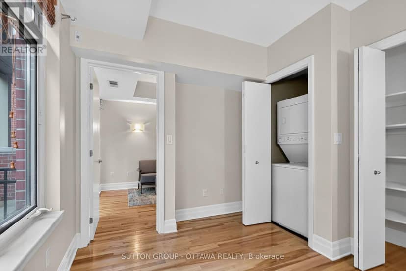 103 - 950 Marguerite Avenue — photo 16 of 23