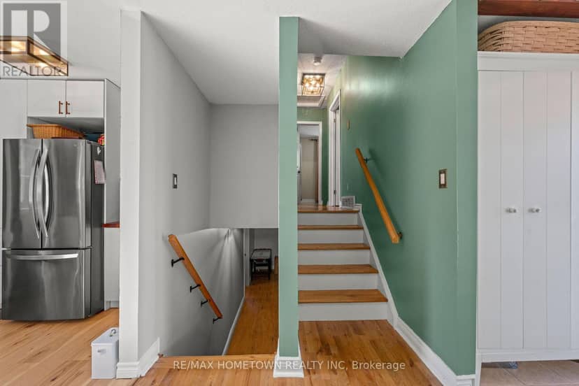 446 Joseph Street — photo 16 of 36