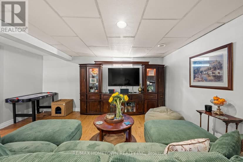 446 Joseph Street — photo 26 of 36