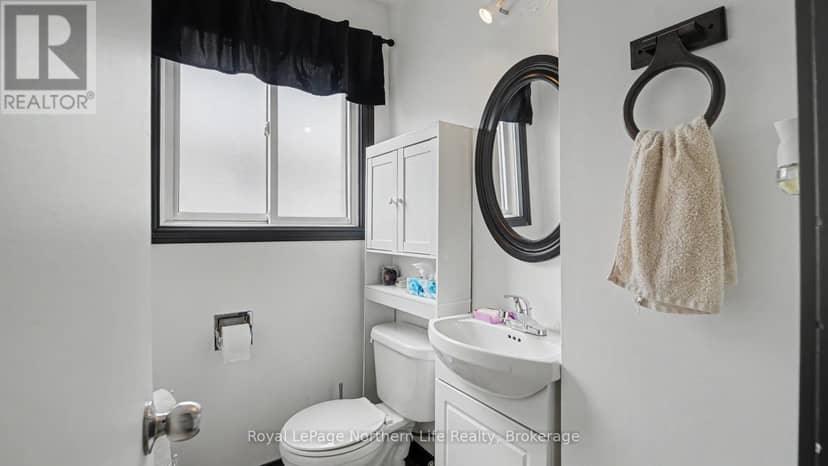 811 Tackaberry Drive — photo 14 of 40